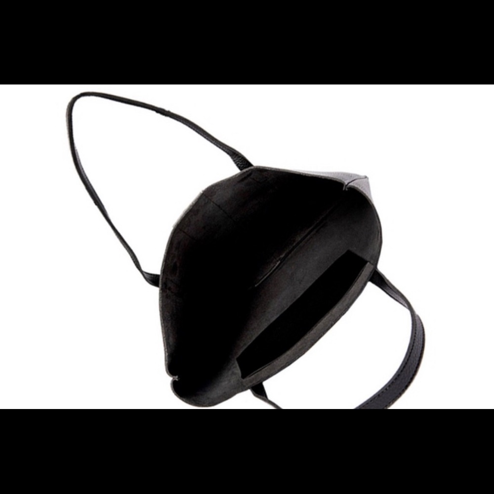 “VINCE CAMUTO” Luck Tote in Black - Picture 3 of 5